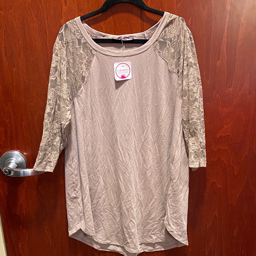 Elegant Lace Sleeve Long Sleeve Top